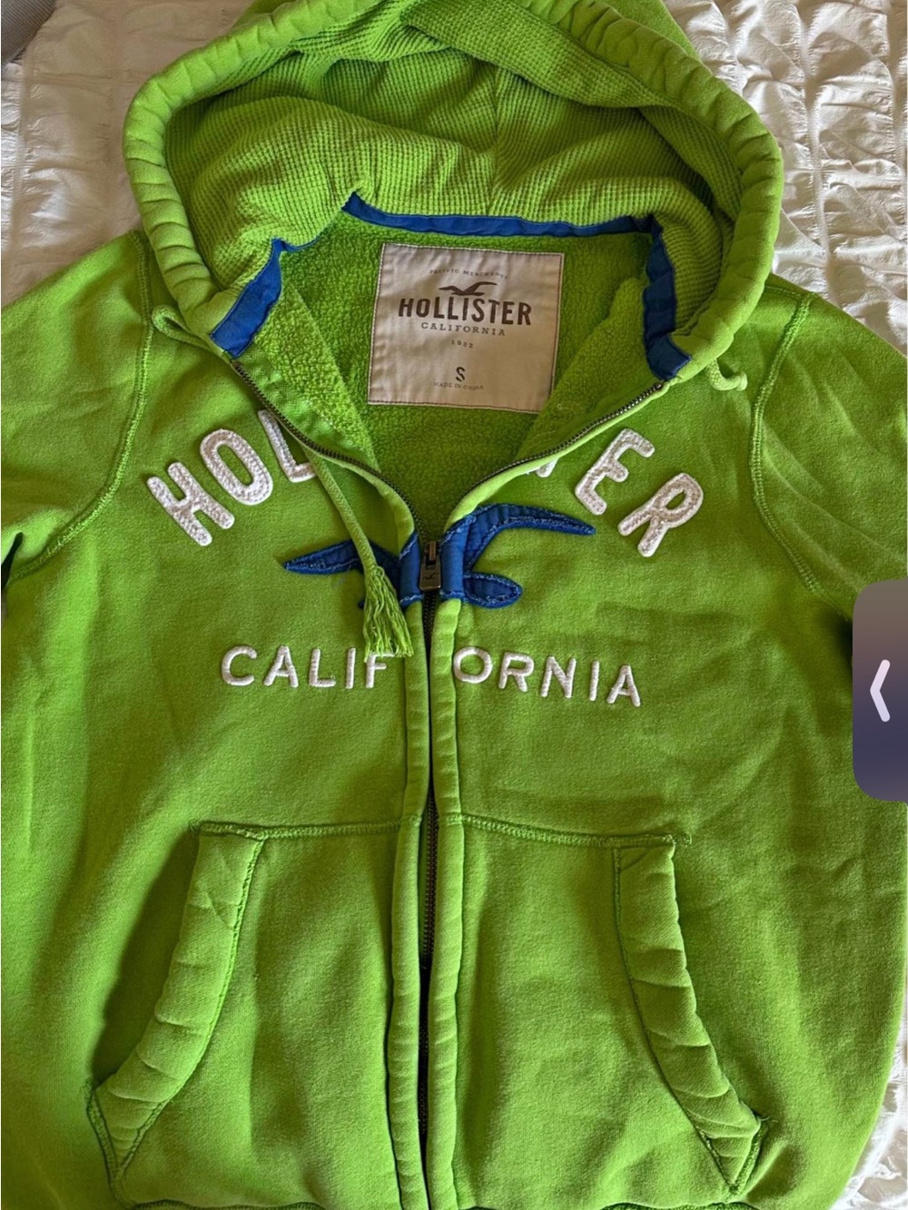 Hollister Men’s Lime Green Zip-Up Hoodie Y2K 2000s Jacket Hoodie